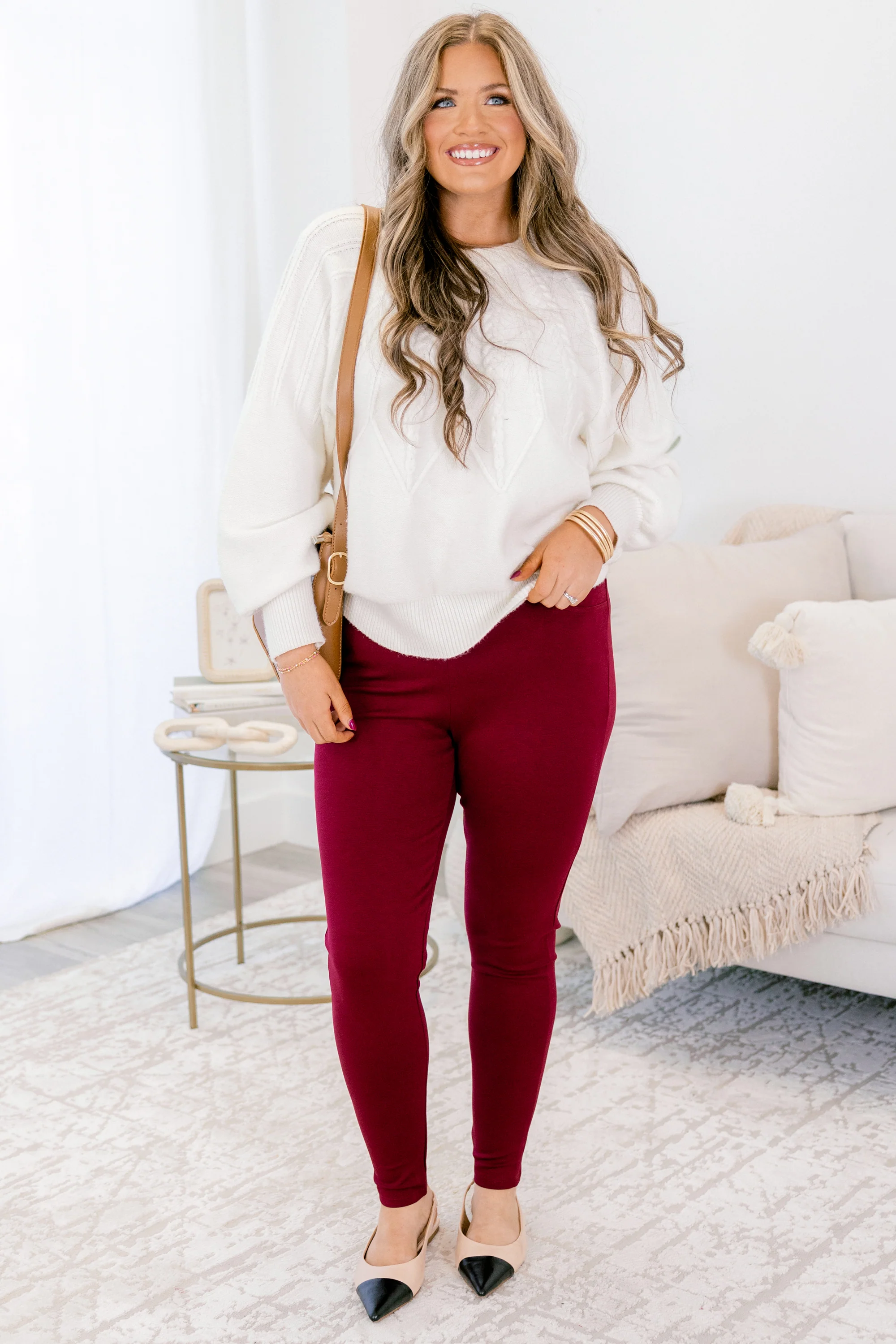 Beyond Basic Pants, Rouge - Image 2