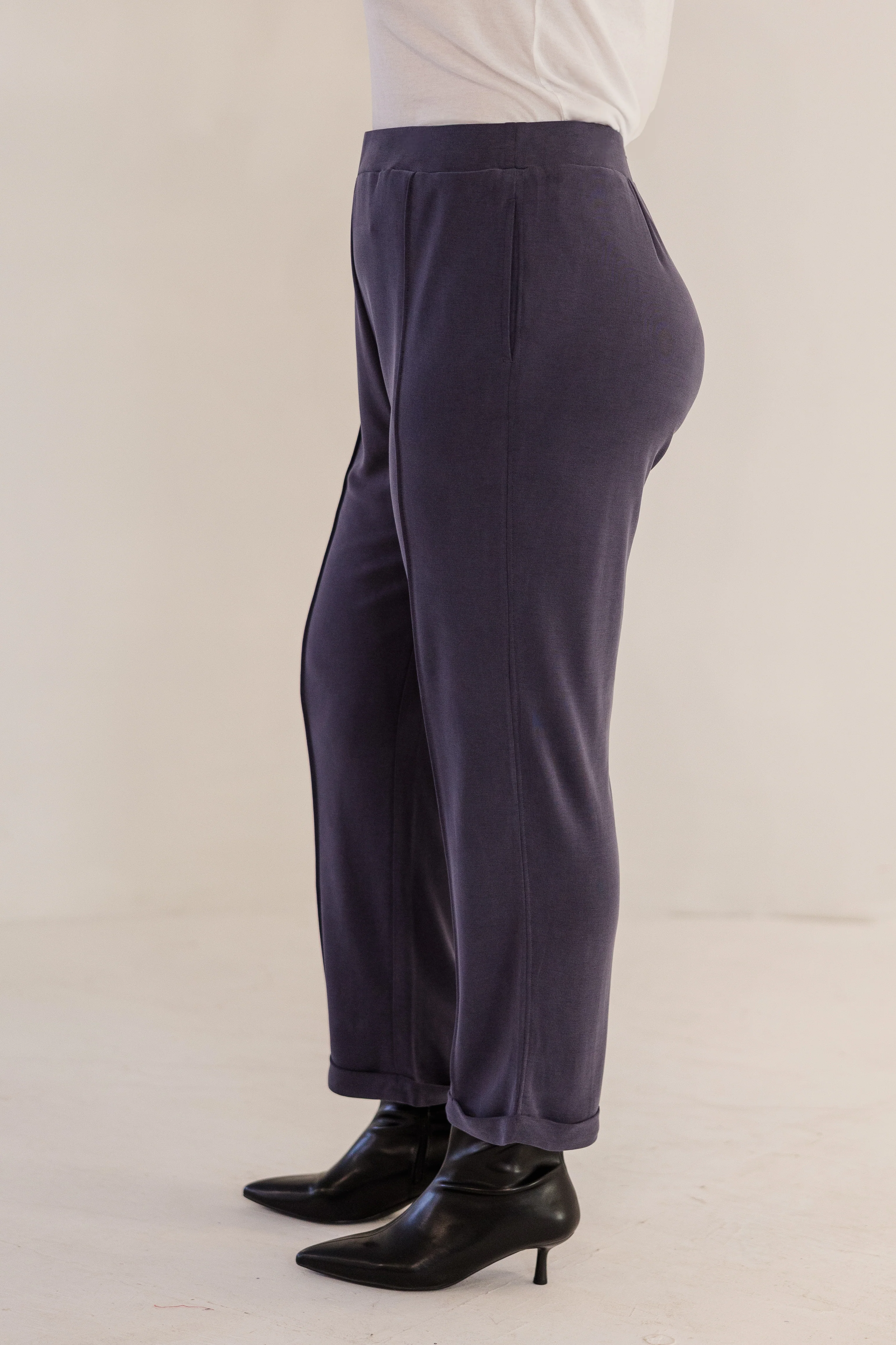 Chloe Pintuck Taper Pant, Ink Navy - Image 8