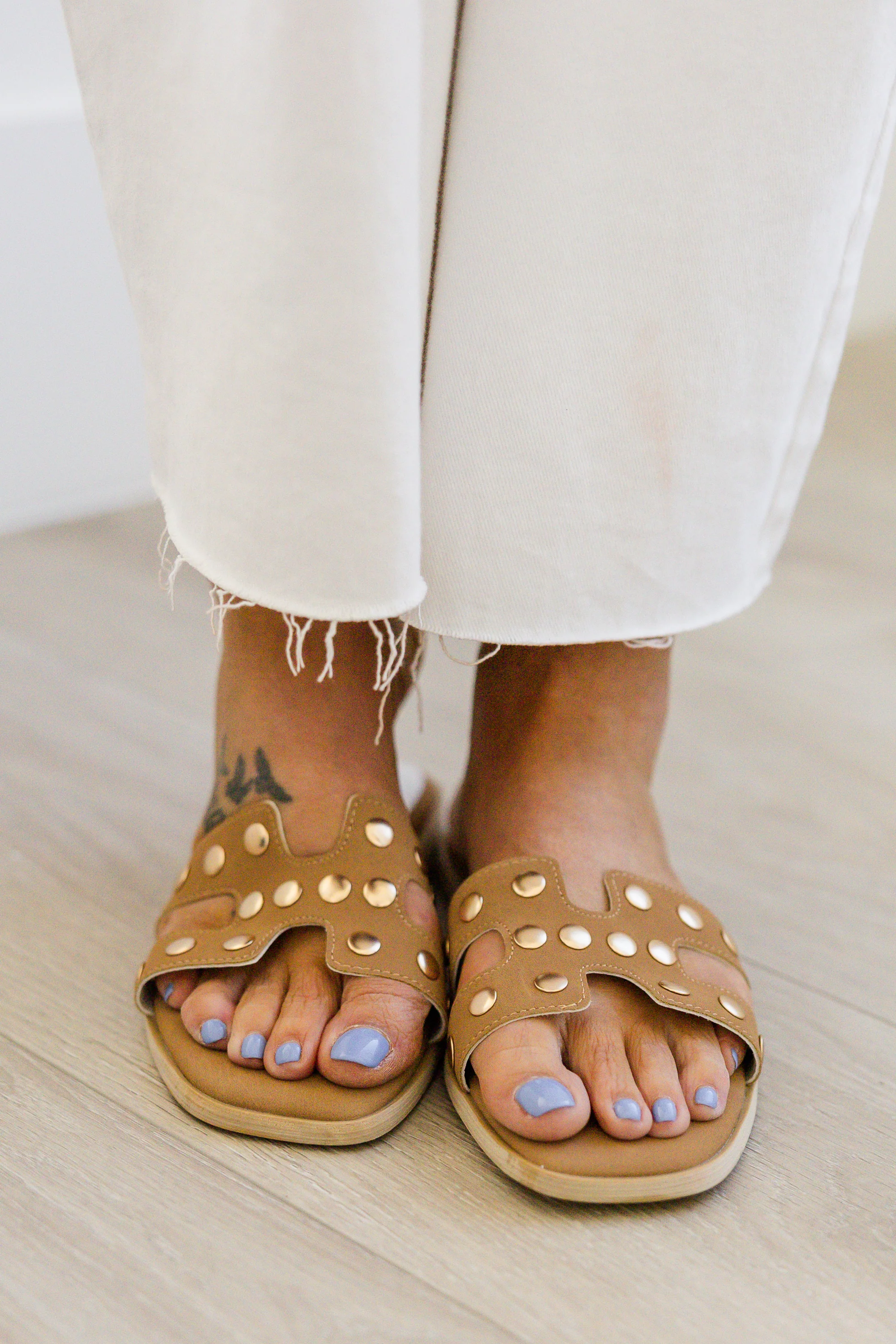 Peaceful Palms Sandals, Camel - Image 2