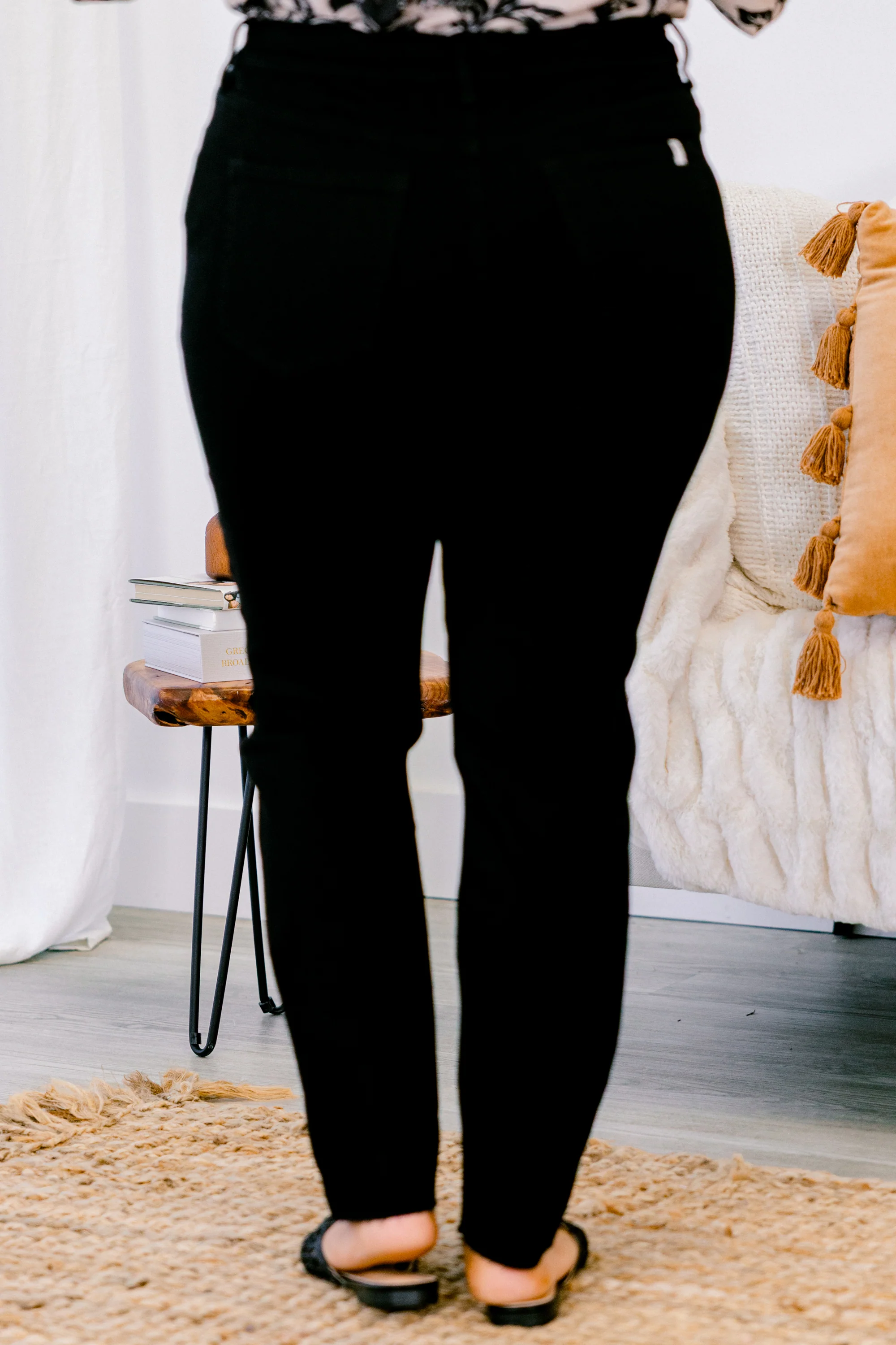 Romance Ready Jeans, Black - Image 5