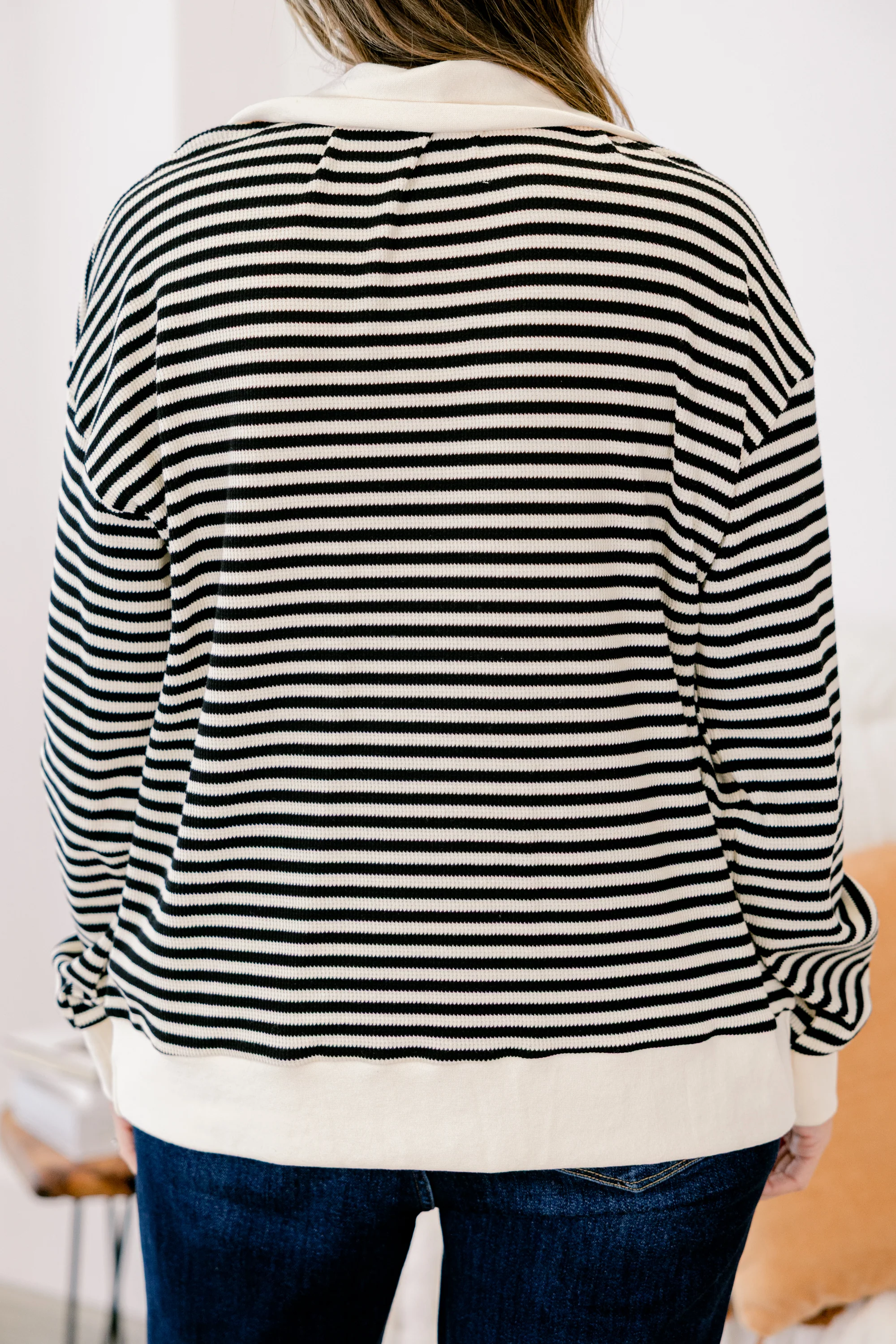 She's An Academic Pullover, Ivory-Black - Image 6